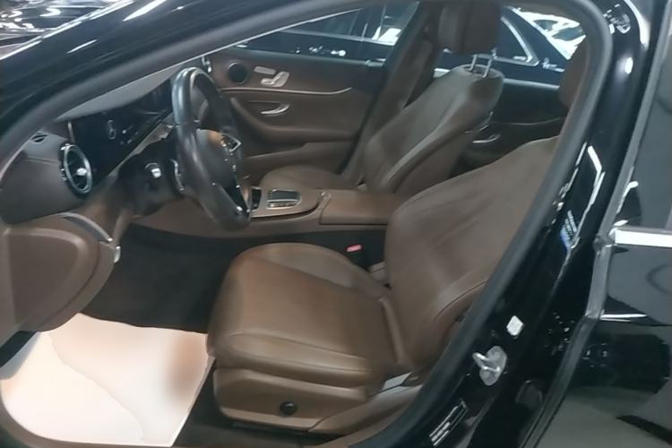 Used Mercedes-Benz E-Class New Energy 2022 E 350 e L Plug-in Hybrid Sedan Left Front Seat