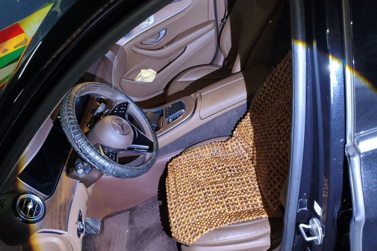 Used Mercedes-Benz E-Class New Energy 2022 Restyled E 350 e L Plug-in Hybrid Sedan Left Front Seat