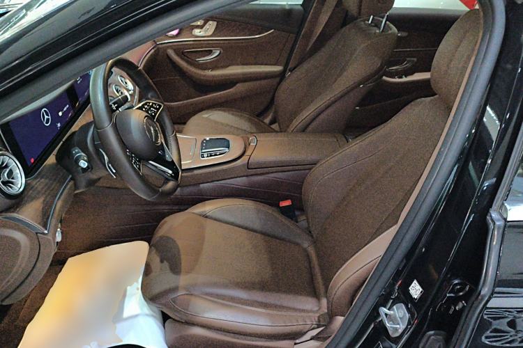 Used Mercedes-Benz E-Class New Energy 2022 Restyled E 350 e L Plug-in Hybrid Sedan Left Front Seat