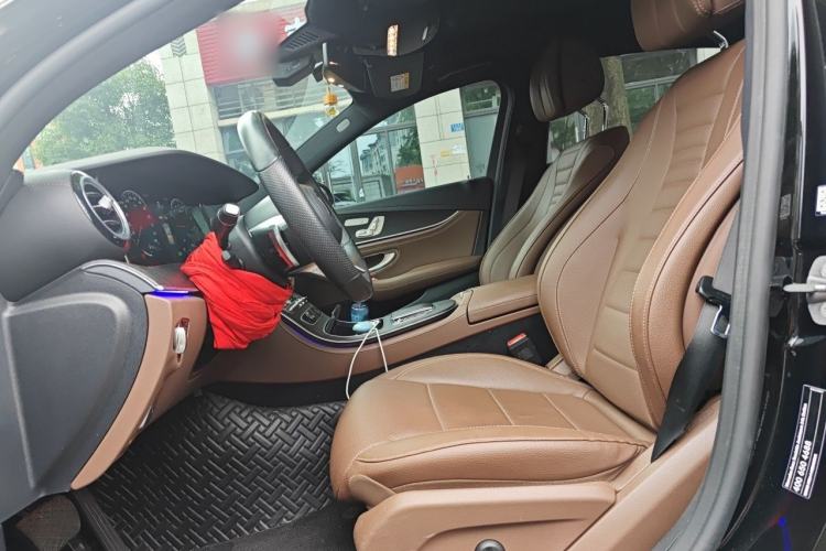 Used Mercedes-Benz E-Class New Energy 2022 Restyled E 350 e L Plug-in Hybrid Sports Sedan Left Front Seat