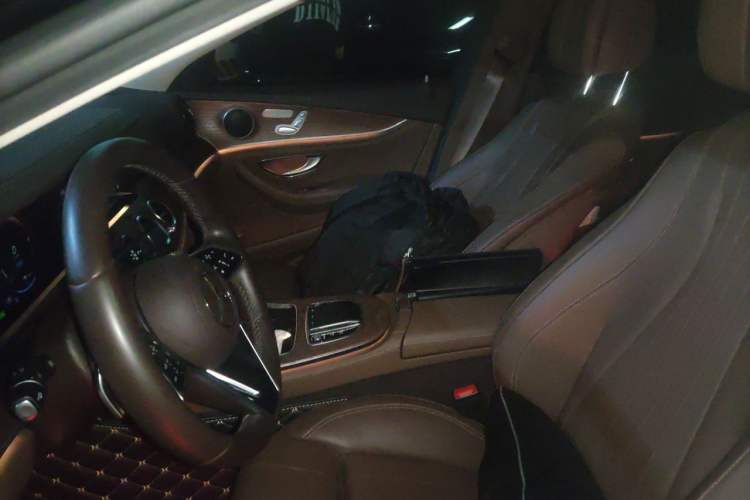 Used Mercedes-Benz E-Class New Energy 2022 Second Facelift E 350 e L Plug-in Hybrid Sedan Left Front Seat