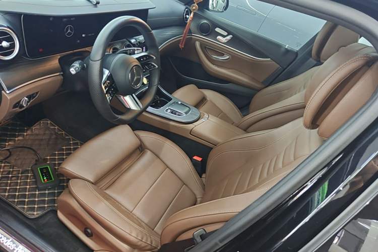Used Mercedes-Benz E-Class New Energy 2022 Restyled E 350 e L Plug-in Hybrid Sports Sedan Left Front Seat