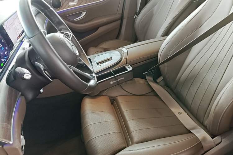 Used Mercedes-Benz E-Class New Energy 2022 Second Facelift E 350 e L Plug-in Hybrid Sedan Left Front Seat