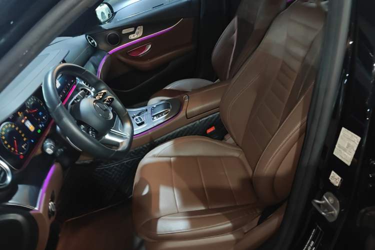 Used Mercedes-Benz E-Class New Energy 2022 Restyled E 350 e L Plug-in Hybrid Sports Sedan Left Front Seat