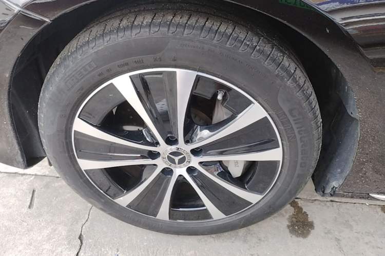 Used Mercedes-Benz E-Class New Energy 2022 Restyled E 350 e L Plug-in Hybrid Sedan Left Front Wheel Hub