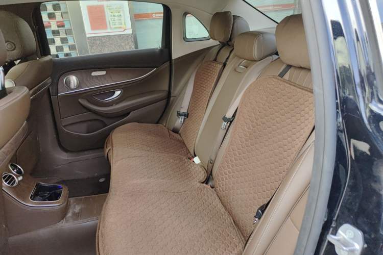 Used Mercedes-Benz E-Class New Energy 2022 Second Facelift E 350 e L Plug-in Hybrid Sports Sedan Left Rear Seat