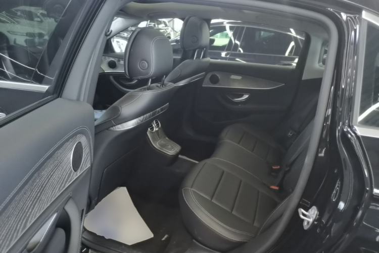 Used Mercedes-Benz E-Class New Energy 2022 Restyled E 350 e L Plug-in Hybrid Sports Sedan Left Rear Seat