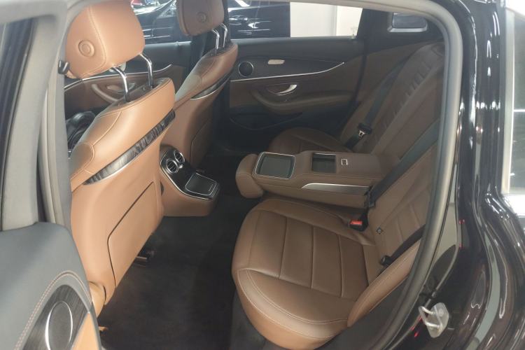 Used Mercedes-Benz E-Class New Energy 2022 Second Facelift E 350 e L Plug-in Hybrid Sports Sedan Left Rear Seat