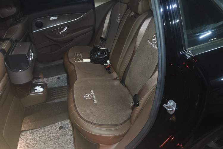 Used Mercedes-Benz E-Class New Energy 2022 Facelift E 350 e L Plug-in Hybrid Sedan Left Rear Seat