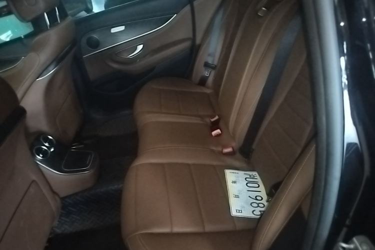 Used Mercedes-Benz E-Class New Energy 2022 Restyled E 350 e L Plug-in Hybrid Sports Sedan Left Rear Seat