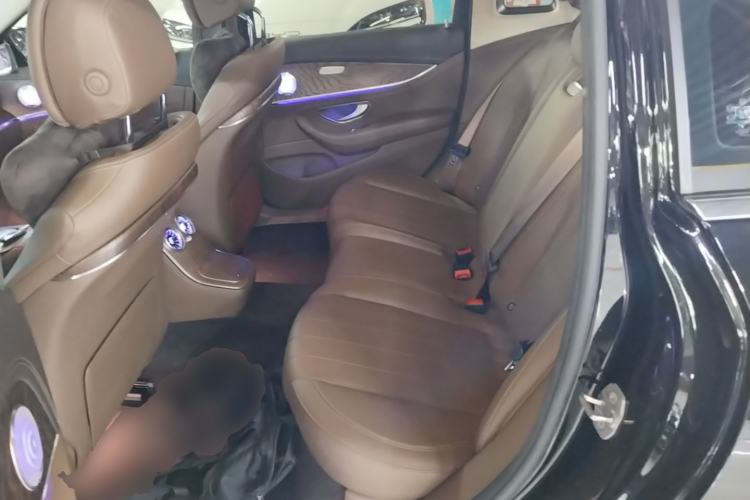Used Mercedes-Benz E-Class New Energy 2022 Restyled E 350 e L Plug-in Hybrid Sedan Left Rear Seat