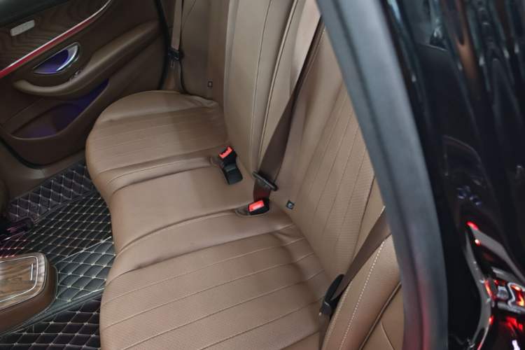 Used Mercedes-Benz E-Class New Energy 2022 Facelift E 350 e L Plug-in Hybrid Sedan Left Rear Seat