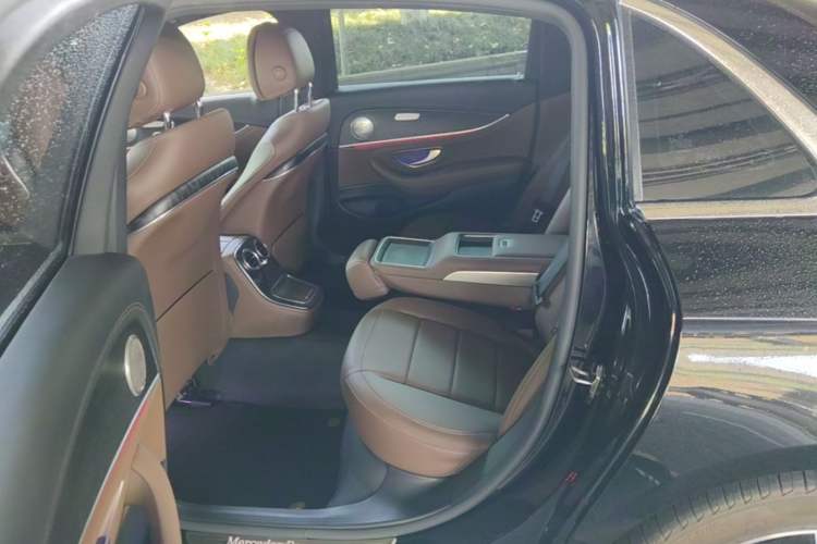 Used Mercedes-Benz E-Class New Energy 2022 Second Facelift E 350 e L Plug-in Hybrid Sports Sedan Left Rear Seat