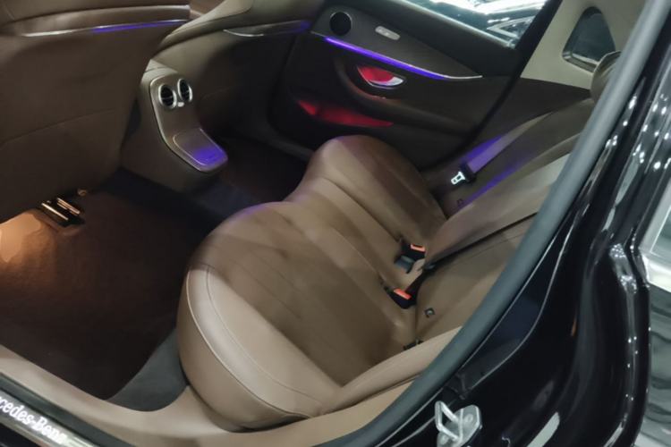 Used Mercedes-Benz E-Class New Energy 2022 Facelift E 350 e L Plug-in Hybrid Sedan Left Rear Seat