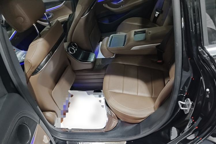 Used Mercedes-Benz E-Class New Energy 2022 Restyled E 350 e L Plug-in Hybrid Sports Sedan Left Rear Seat