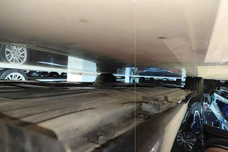 Used Mercedes-Benz E-Class New Energy 2022 Restyled E 350 e L Plug-in Hybrid Sedan Left Side Sill