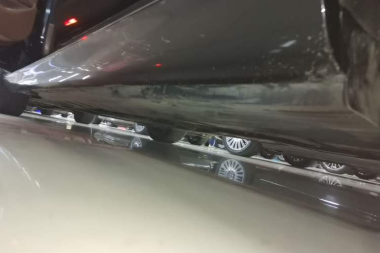 Used Mercedes-Benz E-Class New Energy 2022 Restyled E 350 e L Plug-in Hybrid Sedan Left Side Sill