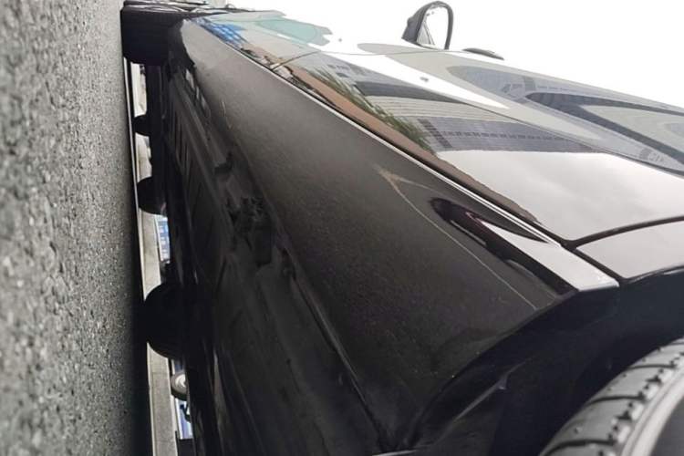 Used Mercedes-Benz E-Class New Energy 2022 Facelift E 350 e L Plug-in Hybrid Sedan Left Side Sill