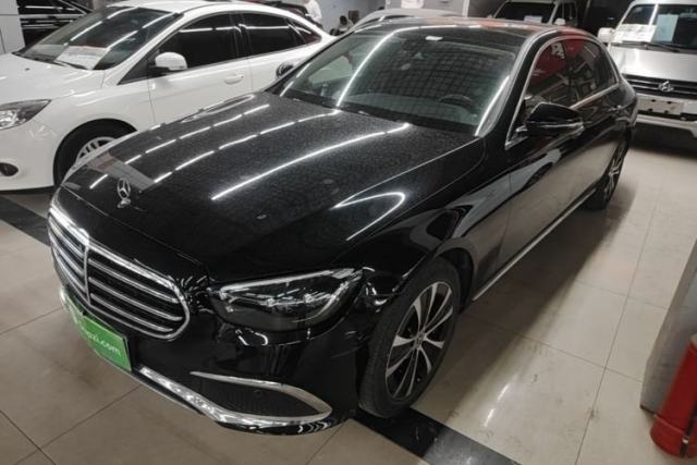 Ojetý Mercedes-Benz E-Class New Energy 2022 Second Facelift E 350 e L Plug-in Hybrid Sedan