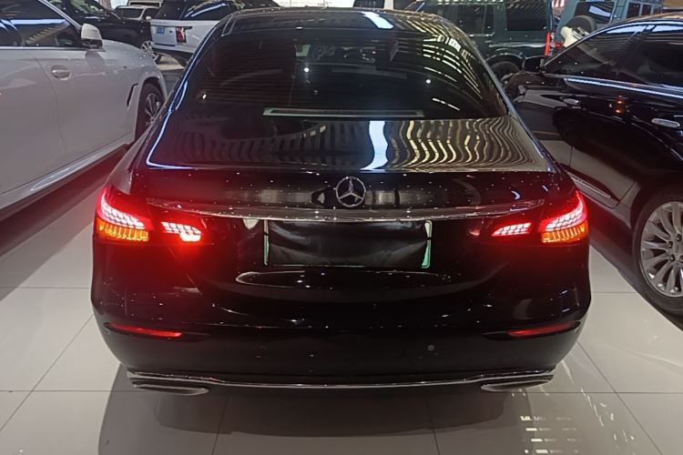 Used Mercedes-Benz E-Class New Energy 2022 Restyled E 350 e L Plug-in Hybrid Sports Sedan Rear