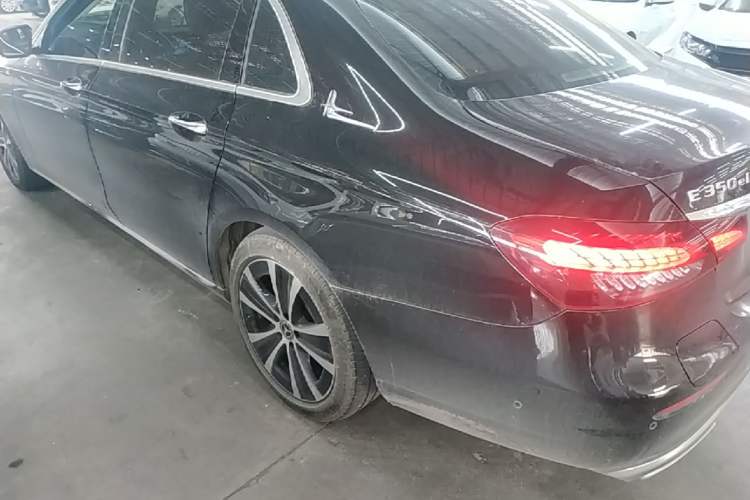 Used Mercedes-Benz E-Class New Energy 2022 Restyled E 350 e L Plug-in Hybrid Sedan Rear Left 45 Deg
