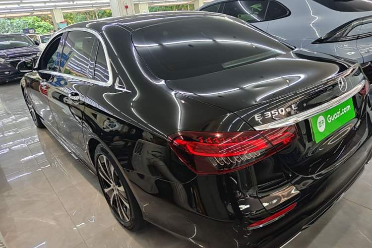 Used Mercedes-Benz E-Class New Energy 2022 Restyled E 350 e L Plug-in Hybrid Sports Sedan Rear Left 45 Deg