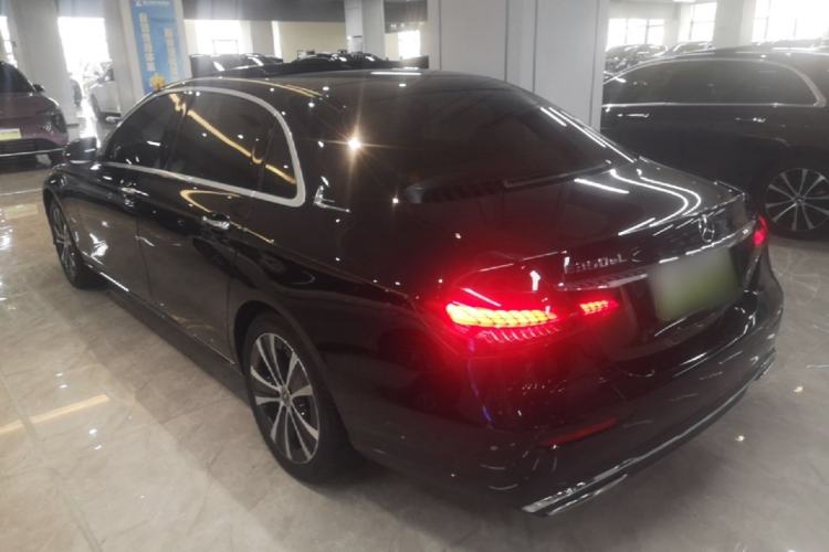 Used Mercedes-Benz E-Class New Energy 2022 E 350 e L Plug-in Hybrid Sedan Rear Left 45 Deg
