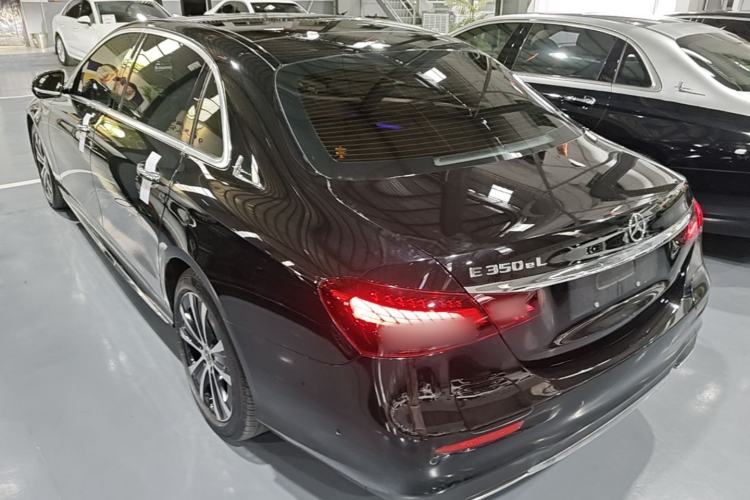 Used Mercedes-Benz E-Class New Energy 2022 Restyled E 350 e L Plug-in Hybrid Sports Sedan Rear Left 45 Deg