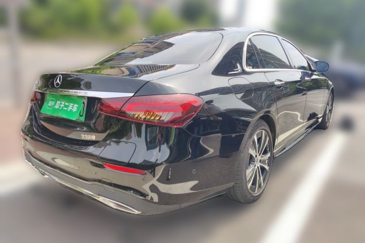 Used Mercedes-Benz E-Class New Energy 2022 Second Facelift E 350 e L Plug-in Hybrid Sports Sedan Rear Right 45 Deg