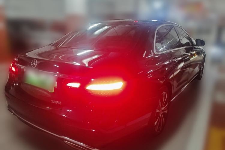 Used Mercedes-Benz E-Class New Energy 2022 E 350 e L Plug-in Hybrid Sedan Rear Right 45 Deg