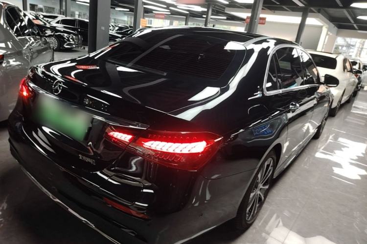 Used Mercedes-Benz E-Class New Energy 2022 E 350 e L Plug-in Hybrid Sports Sedan Rear Right 45 Deg