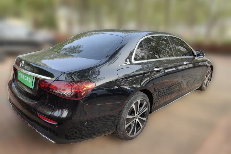 Used Mercedes-Benz E-Class New Energy 2022 Second Facelift E 350 e L Plug-in Hybrid Sports Sedan Rear Right 45 Deg