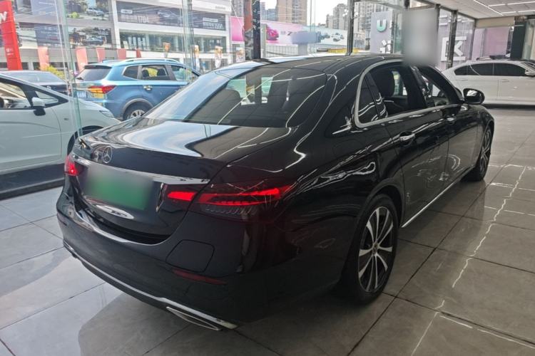 Used Mercedes-Benz E-Class New Energy 2022 Facelift E 350 e L Plug-in Hybrid Sedan Rear Right 45 Deg