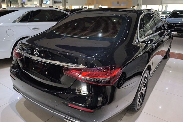 Used Mercedes-Benz E-Class New Energy 2022 Restyled E 350 e L Plug-in Hybrid Sedan Rear Right 45 Deg
