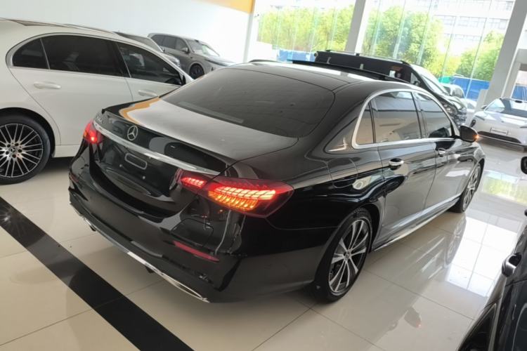 Used Mercedes-Benz E-Class New Energy 2022 Restyled E 350 e L Plug-in Hybrid Sports Sedan Rear Right 45 Deg