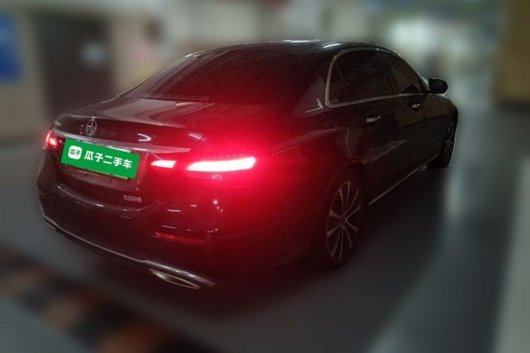 Used Mercedes-Benz E-Class New Energy 2022 Second Facelift E 350 e L Plug-in Hybrid Sedan Rear Right 45 Deg