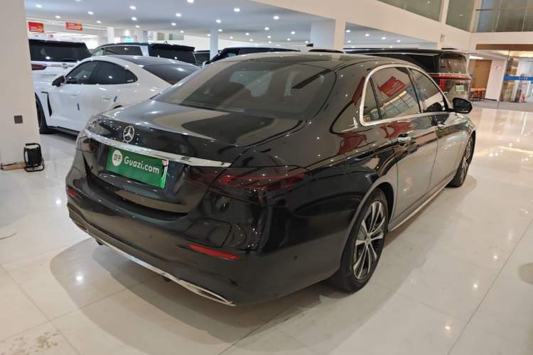 Used Mercedes-Benz E-Class New Energy 2022 Restyled E 350 e L Plug-in Hybrid Sports Sedan Rear Right 45 Deg