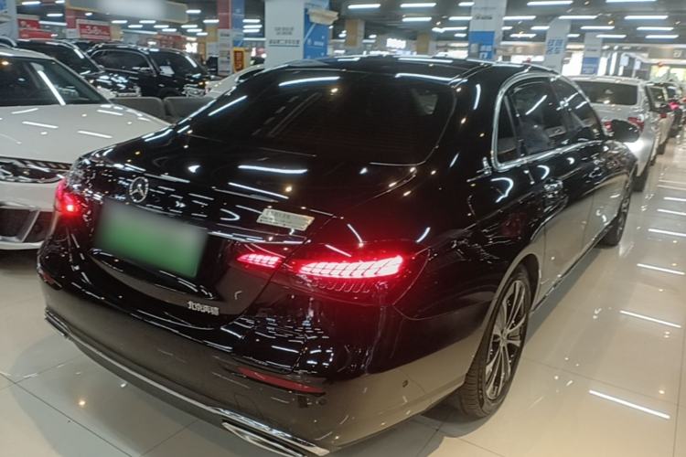 Used Mercedes-Benz E-Class New Energy 2022 Second Facelift E 350 e L Plug-in Hybrid Sedan Rear Right 45 Deg
