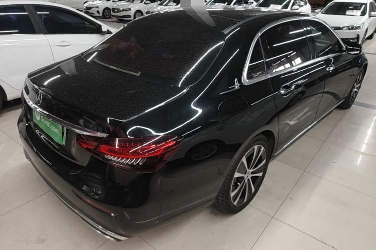 Used Mercedes-Benz E-Class New Energy 2022 Second Facelift E 350 e L Plug-in Hybrid Sedan Rear Right 45 Deg