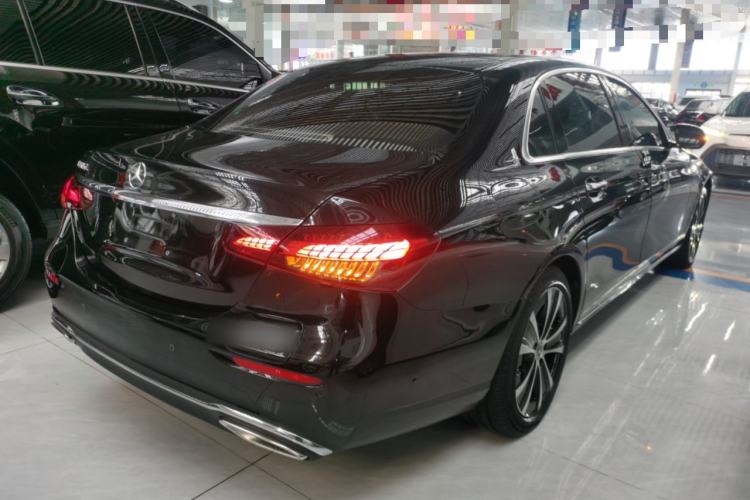 Used Mercedes-Benz E-Class New Energy 2022 Second Facelift E 350 e L Plug-in Hybrid Sedan Rear Right 45 Deg