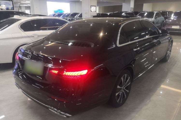 Used Mercedes-Benz E-Class New Energy 2022 E 350 e L Plug-in Hybrid Sedan Rear Right 45 Deg