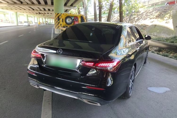 Used Mercedes-Benz E-Class New Energy 2022 Second Facelift E 350 e L Plug-in Hybrid Sports Sedan Rear Right 45 Deg