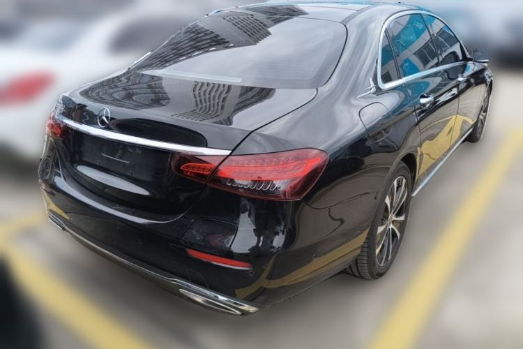 Used Mercedes-Benz E-Class New Energy 2022 Restyled E 350 e L Plug-in Hybrid Sedan Rear Right 45 Deg
