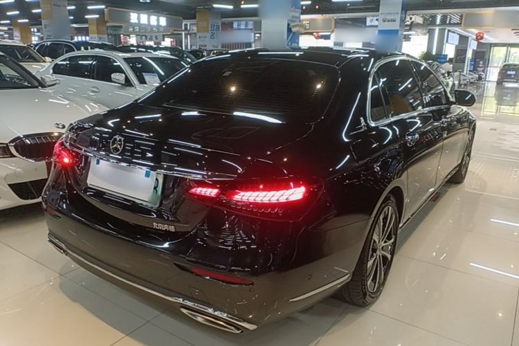 Used Mercedes-Benz E-Class New Energy 2022 Second Facelift E 350 e L Plug-in Hybrid Sedan Rear Right 45 Deg