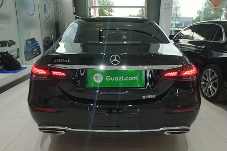 Used Mercedes-Benz E-Class New Energy 2022 Facelift E 350 e L Plug-in Hybrid Sedan Rear
