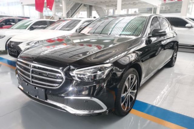Ojetý Mercedes-Benz E-Class New Energy 2022 Second Facelift E 350 e L Plug-in Hybrid Sedan