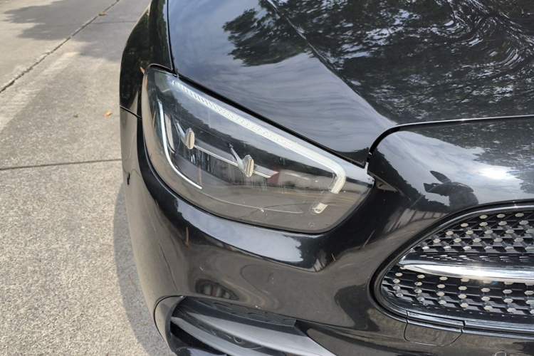 Used Mercedes-Benz E-Class New Energy 2022 E 350 e L Plug-in Hybrid Sports Sedan Right Front Headlight