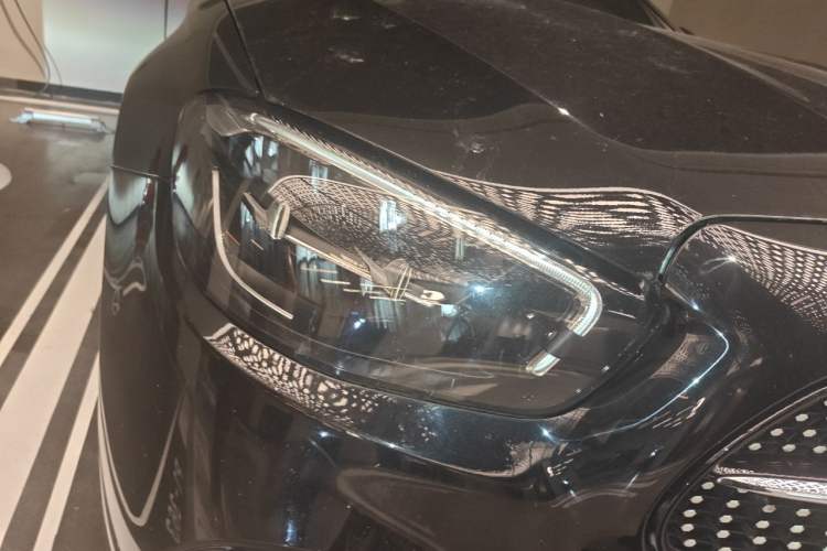 Used Mercedes-Benz E-Class New Energy 2022 Restyled E 350 e L Plug-in Hybrid Sports Sedan Right Front Headlight