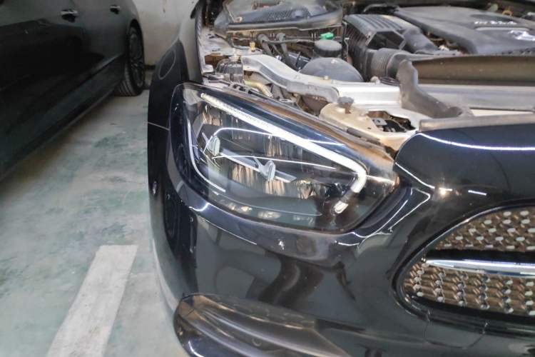 Used Mercedes-Benz E-Class New Energy 2022 Restyled E 350 e L Plug-in Hybrid Sports Sedan Right Front Headlight
