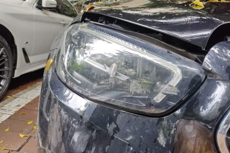 Used Mercedes-Benz E-Class New Energy 2022 Restyled E 350 e L Plug-in Hybrid Sedan Right Front Headlight